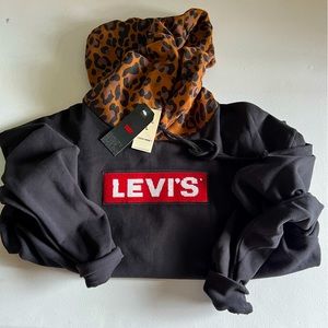 Levi’s Women’s Pullover leopard Hoodie